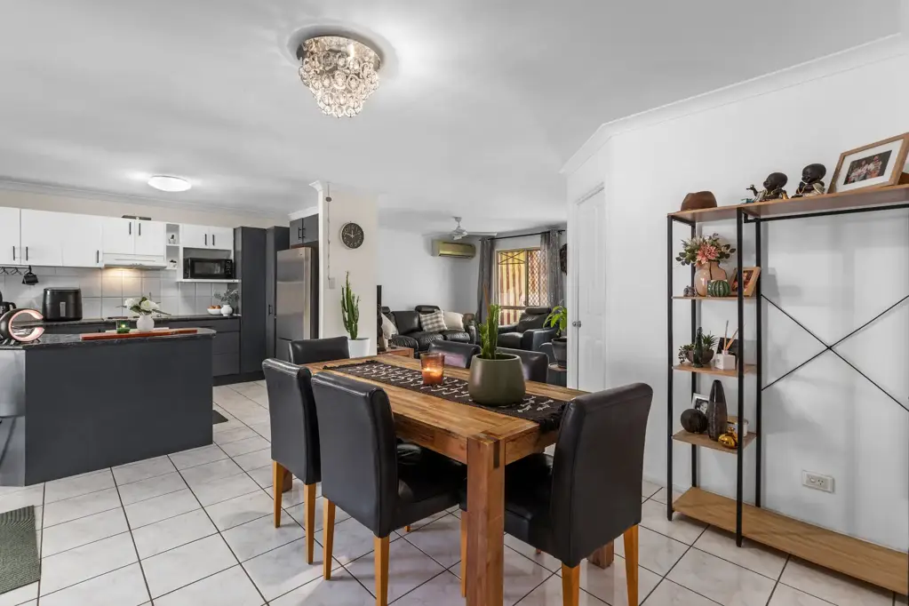 Upper Coomera 4部屋 Easy single-level living in favoured family location