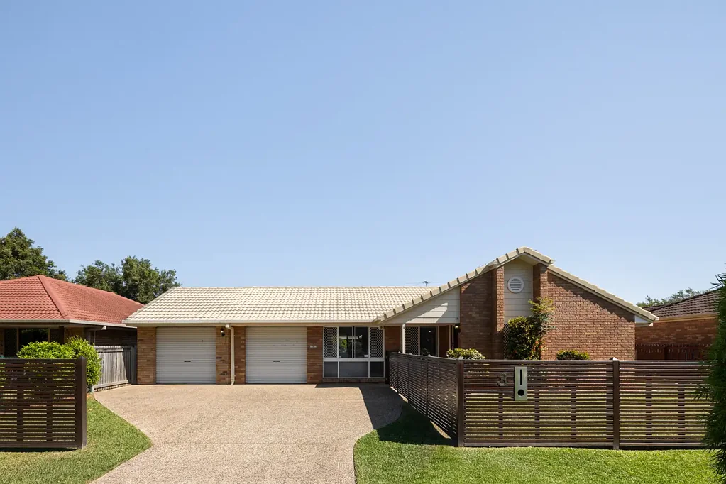Enoggera 4ਬੈੱਡਰੂਮ Single-Level, Low-Maintenance Family Living on 630sqm in Leafy Enoggera