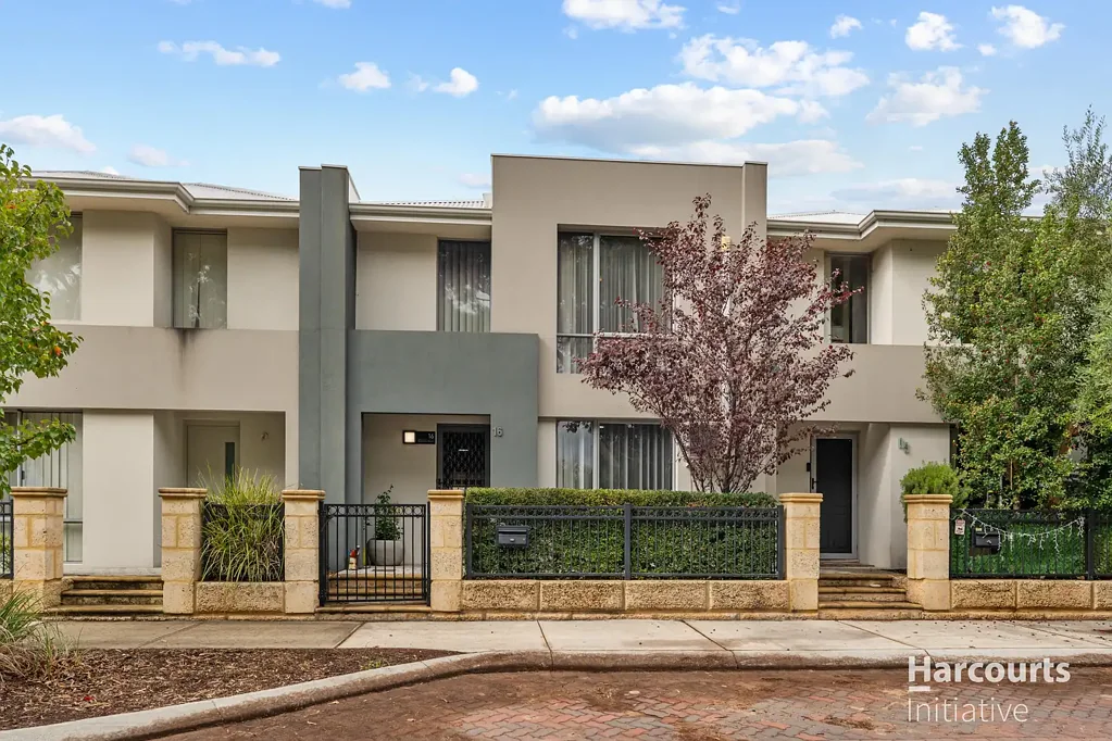 Aveley 4房  Under Offer