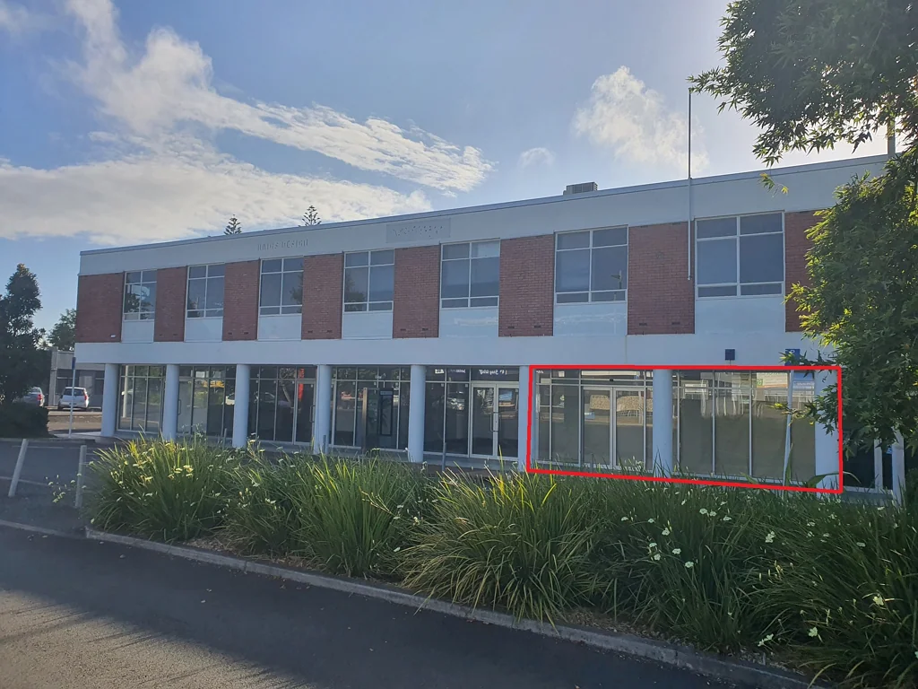 Pukekohe  Retail on Hall