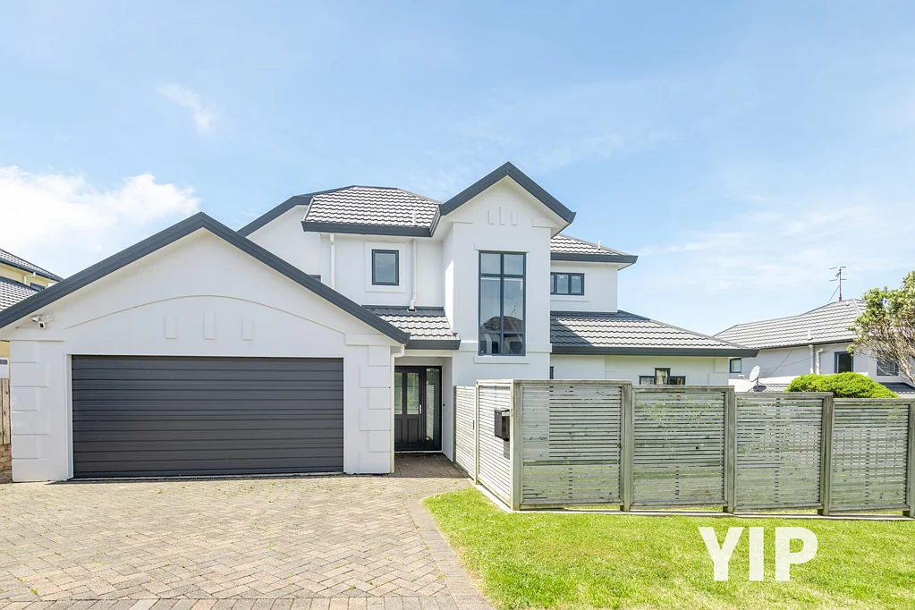 Newlands 4房  Stunning Sea Views? YIP!
