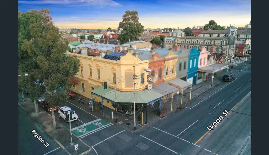 Carlton North 3침실 Residential & Commercial Potential - Incredible Opportunity
