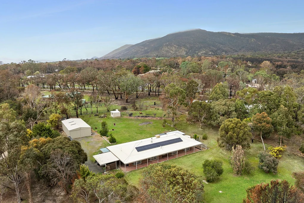Pomonal 4chambre 4 Bedroom Home with Grampians Backdrop!