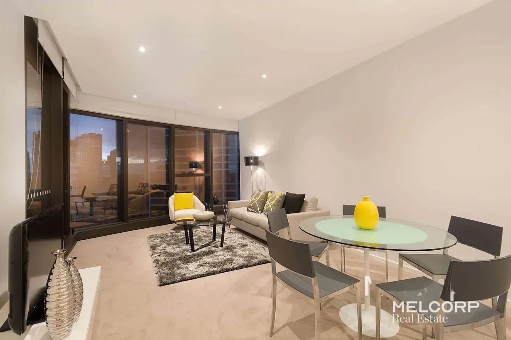 VIBRANT APARTMENT ON LEVEL 25 – UNFURNISHED