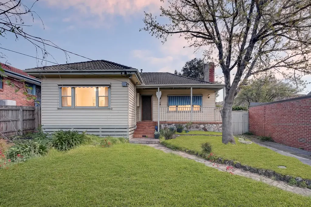 Nunawading 4બેડરૂમ Unlimited Potential on 743m2 (approx.)