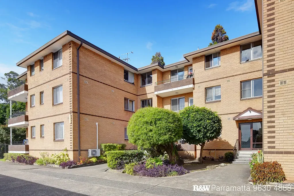 Harris Park 2ਬੈੱਡਰੂਮ PRIME POSITION - SPACIOUS TWO BEDROOM UNIT IN SECURE BUILDING