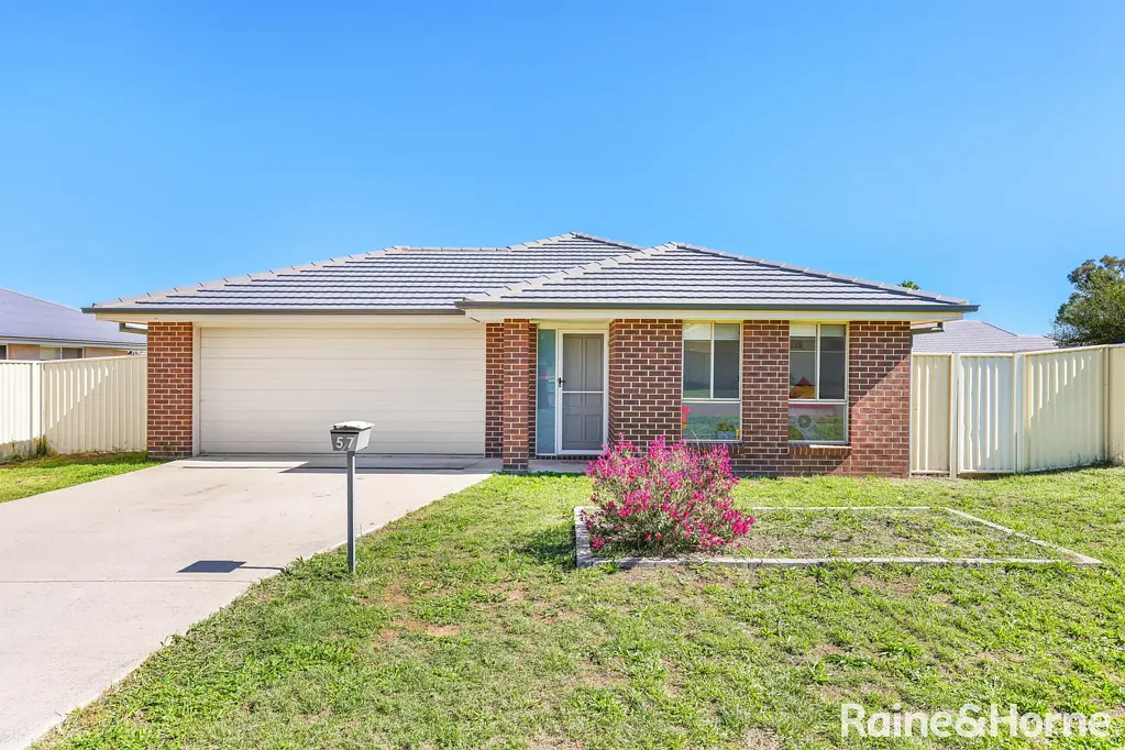 57 Kenny Drive, Tamworth, NSW 2340