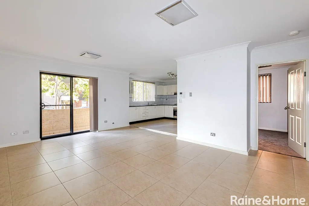 2 Bedroom Unit in the heart of Merrylands!