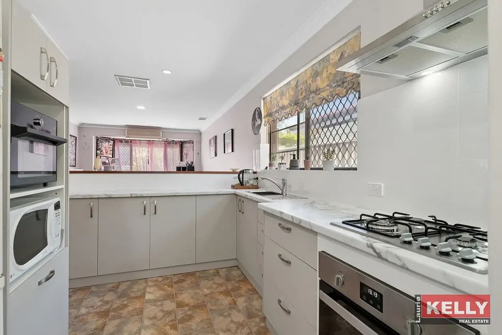 Secure Villa partially furnished, mowing included!