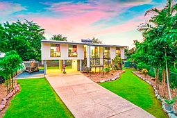 46 Priest Circuit, Gray