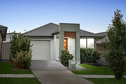 35 Tupman Street, Spring Farm