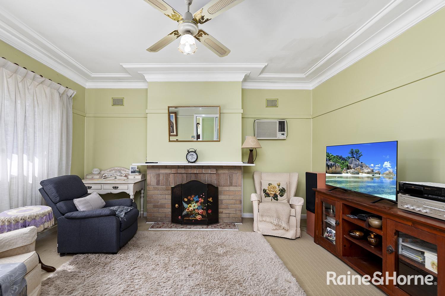 17 WELLS ST, EAST GOSFORD NSW 2250, 0 habitaciones, 0 baños, House