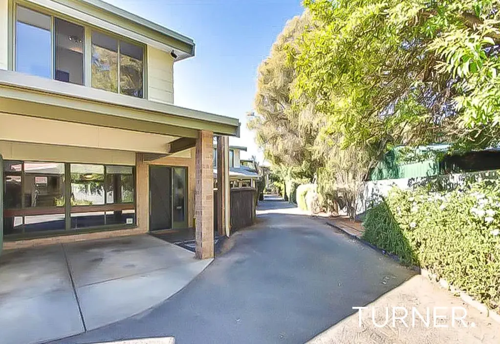 Spacious 3 Bedroom Townhouse in Popular Walkerville.