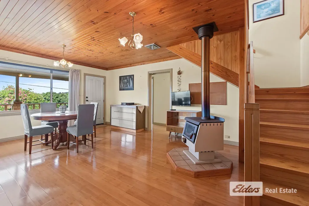 Bayonet Head 3房  Excellent Family Home with Sheds and Lovely Outlook