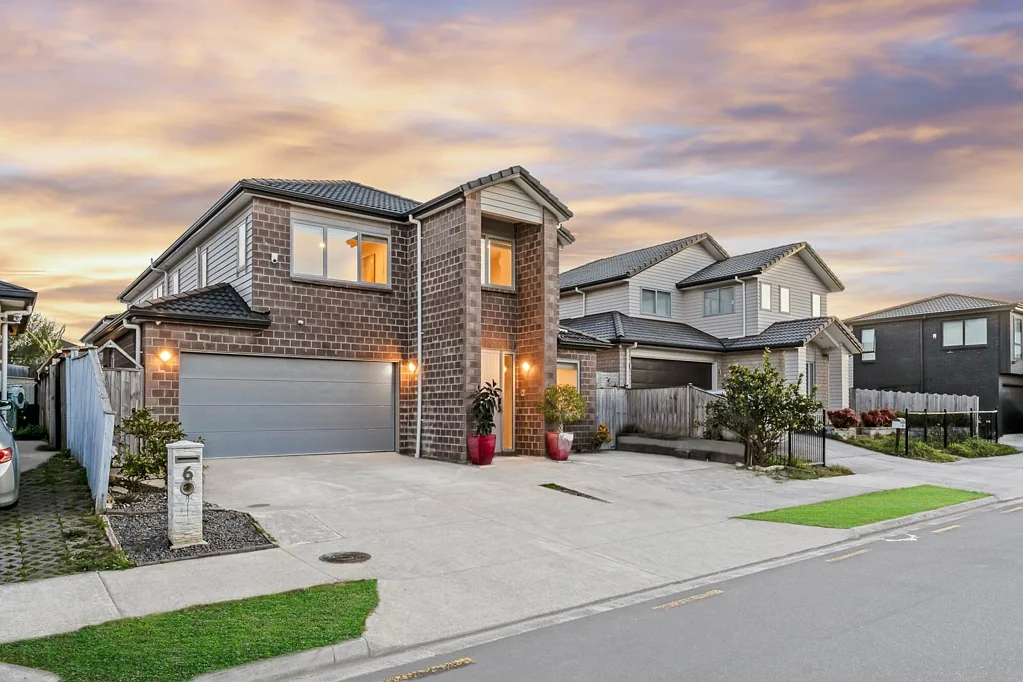 Flat Bush 6Kwarto Perfect & Convenient Home!