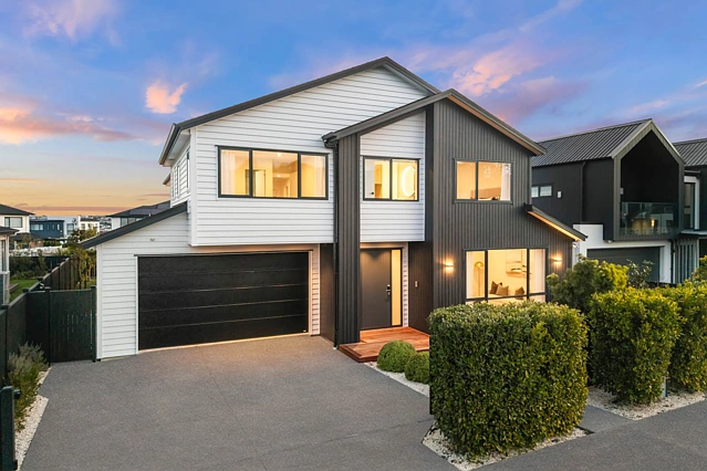 16 Headsail Drive, Long Bay, North Shore City