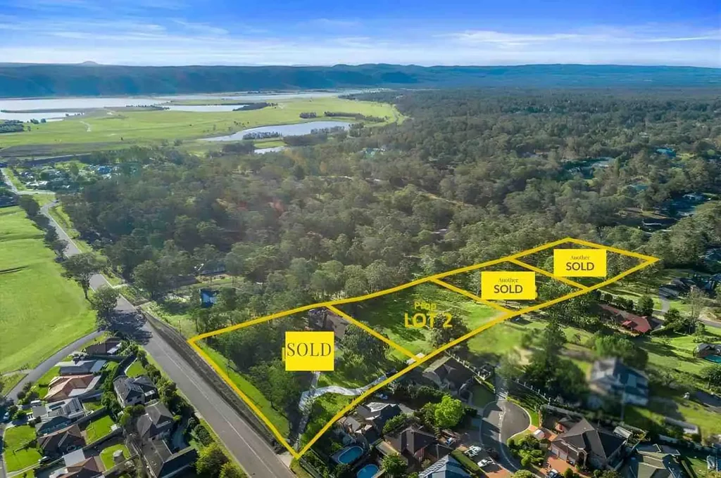Cranebrook  JUST RELEASED LOT WITH FULL CONNECTED SERVICES - OUTSTANDING VIEWS - 4748sqm