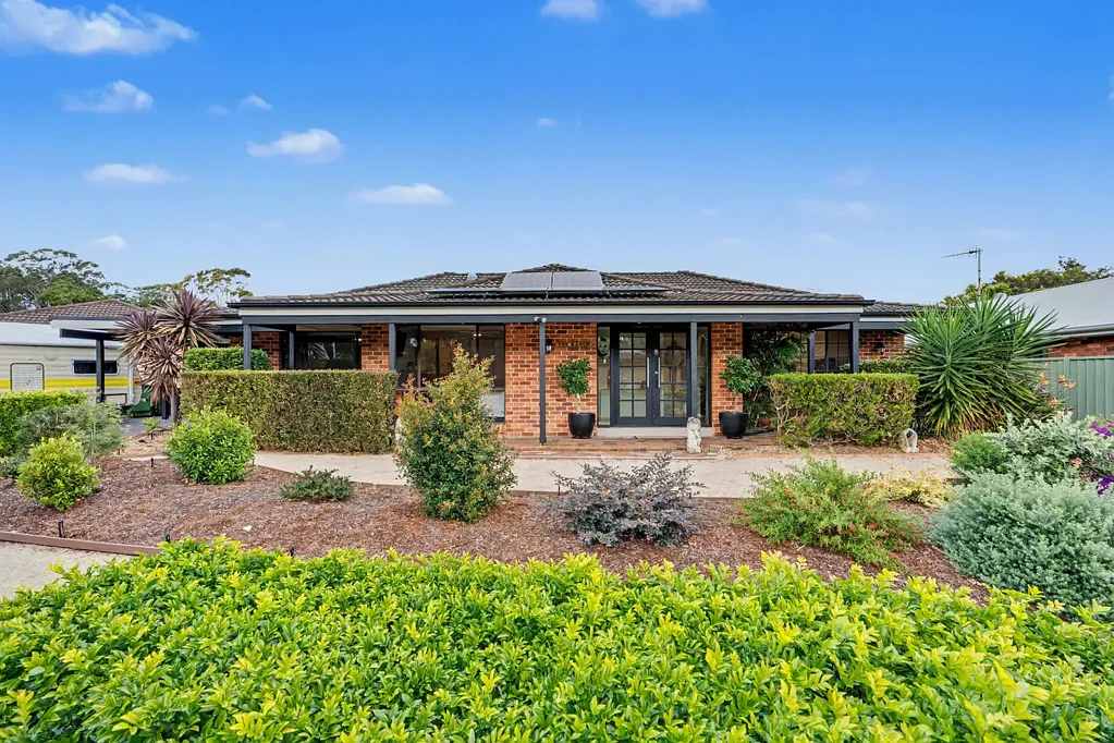 Bateau Bay 3ห้องนอน Single Level Stunner Close to Shops and Beach