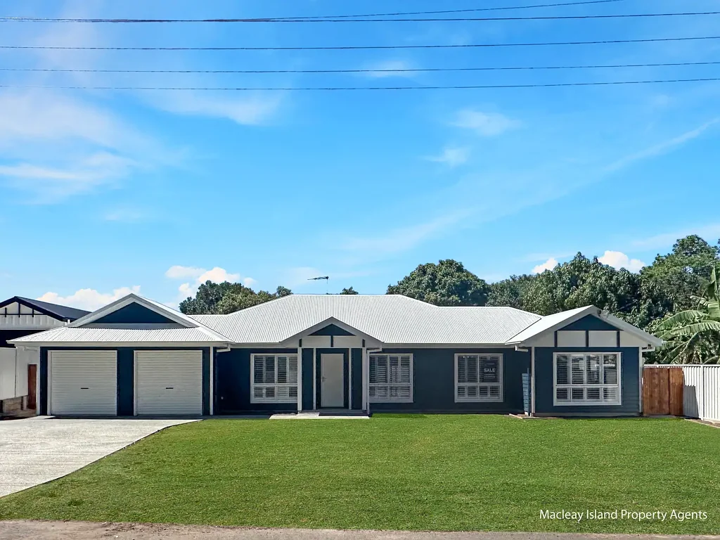 Macleay Island 3房 Hampton风格 海洋蓝外墙 复合木地板 Westinghouse家电 全瓷砖露台 三卧书房 708㎡全围栏地块 Brand New, Turn-Key Hampton’s Elegance by Jarvis Constructions