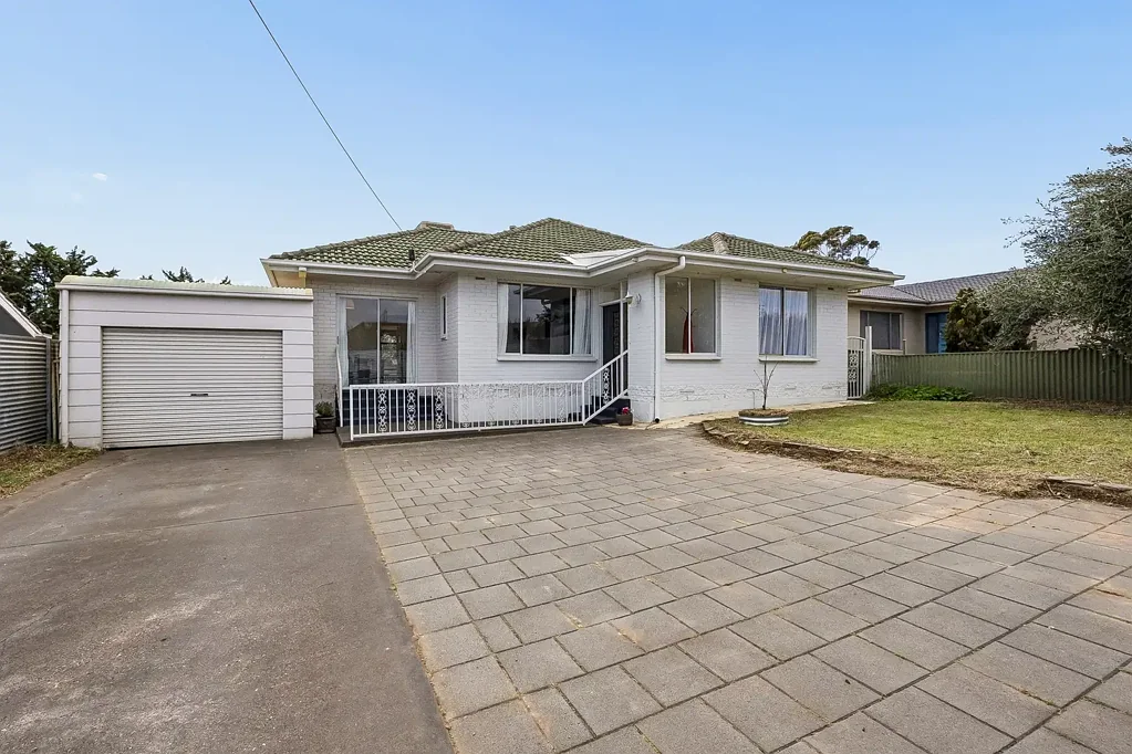 Christies Beach 4房  Bonus Self-Contained Granny Flat