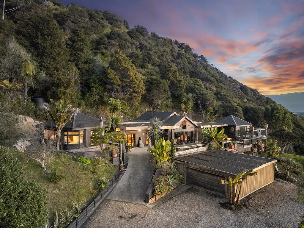 Takaka  A rare opportunity to own your private retreat!