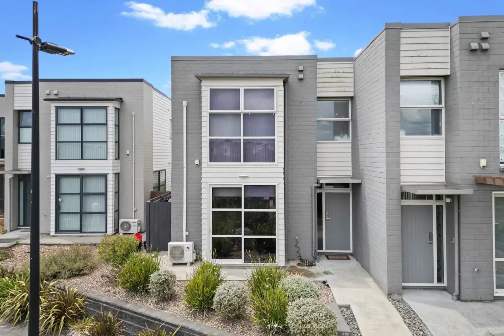 Takanini 4ਬੈੱਡਰੂਮ Stylish & Versatile Home with Income Potential!