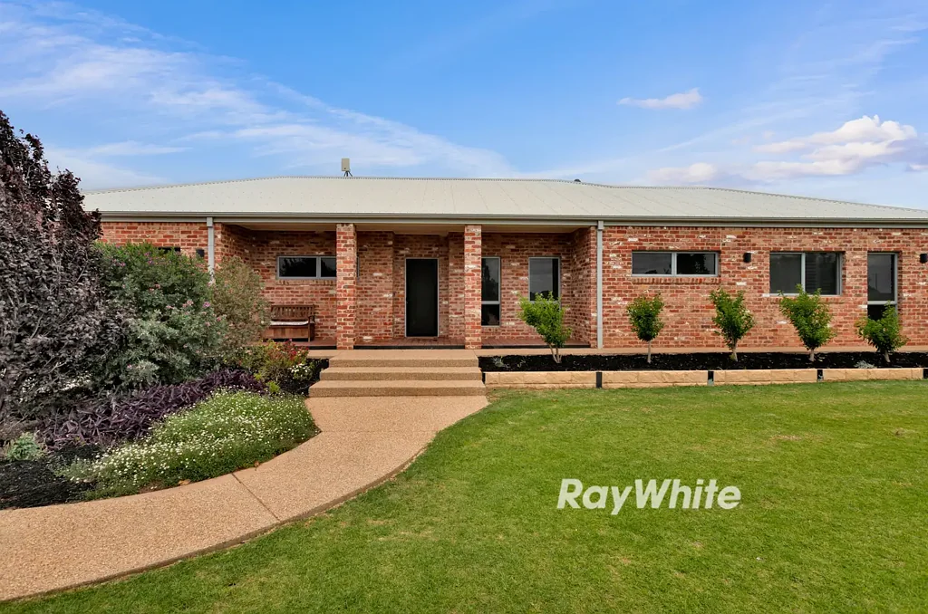 40 Barnett Road, Red Cliffs, VIC 3496