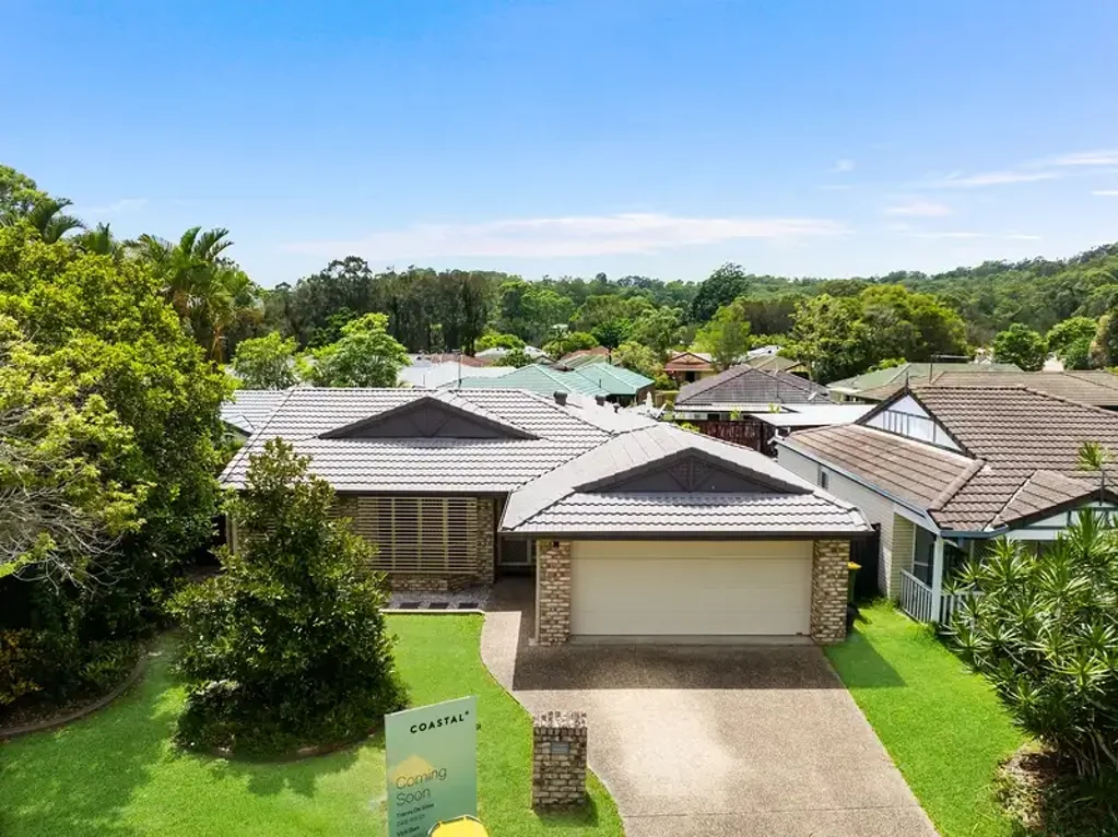 5 Hydrilla Court, Elanora, QLD 4221