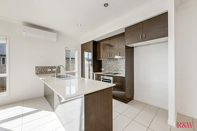 18 Banner Court, Branyan, QLD 4670, 4房, 2浴, House