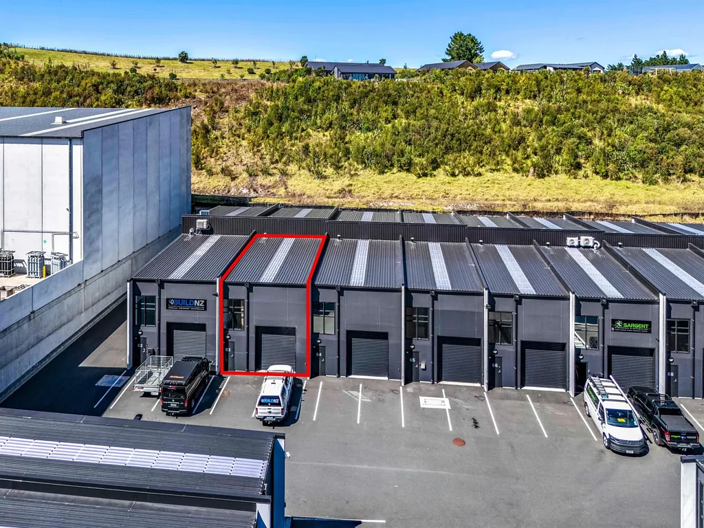 Silverdale Warehouse Unit in Prime Silverdale Location