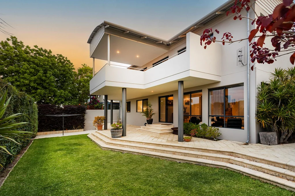 20 Money Road, Attadale, WA 6156