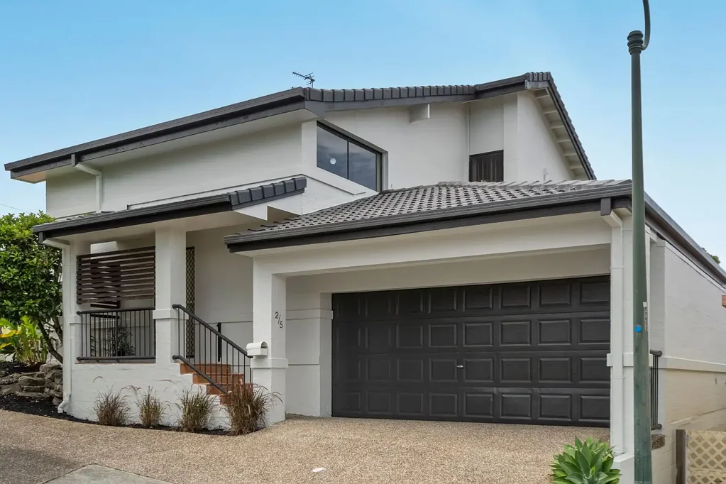 2/5 Brittney Court, Ashmore, QLD 4214