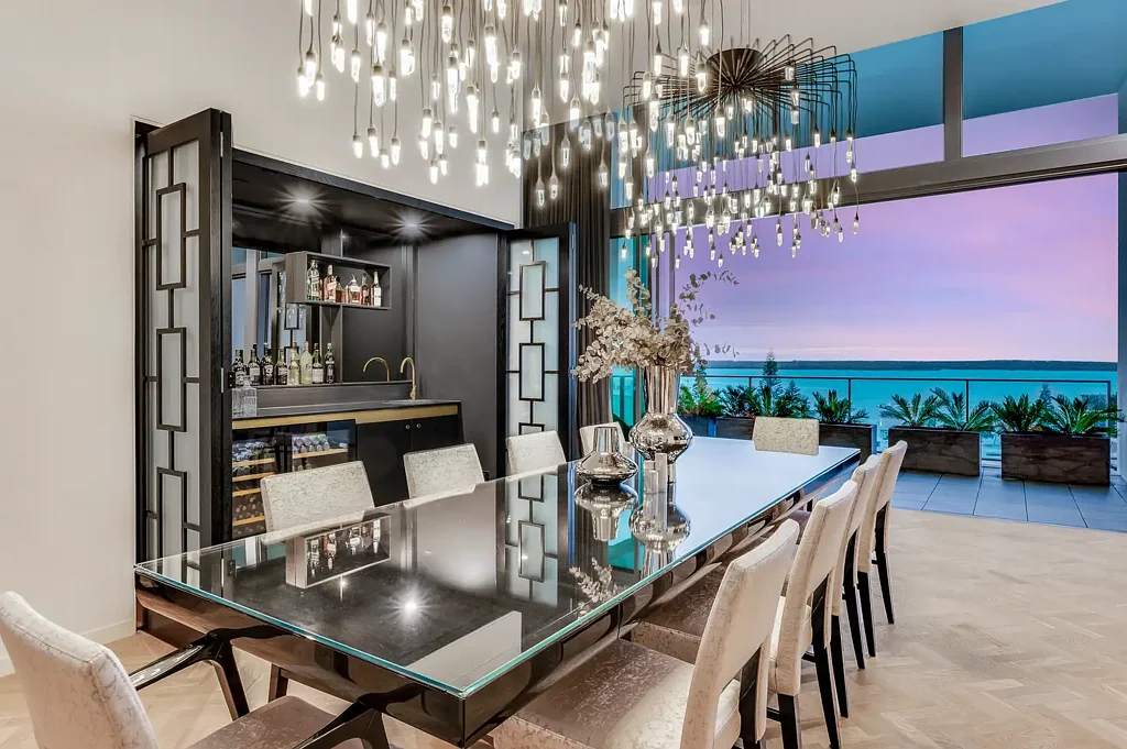 Paradise Point 4chambre Opulent Penthouse Living with Expansive Views - Your Ultimate Island Home