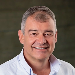 Roger Ellis