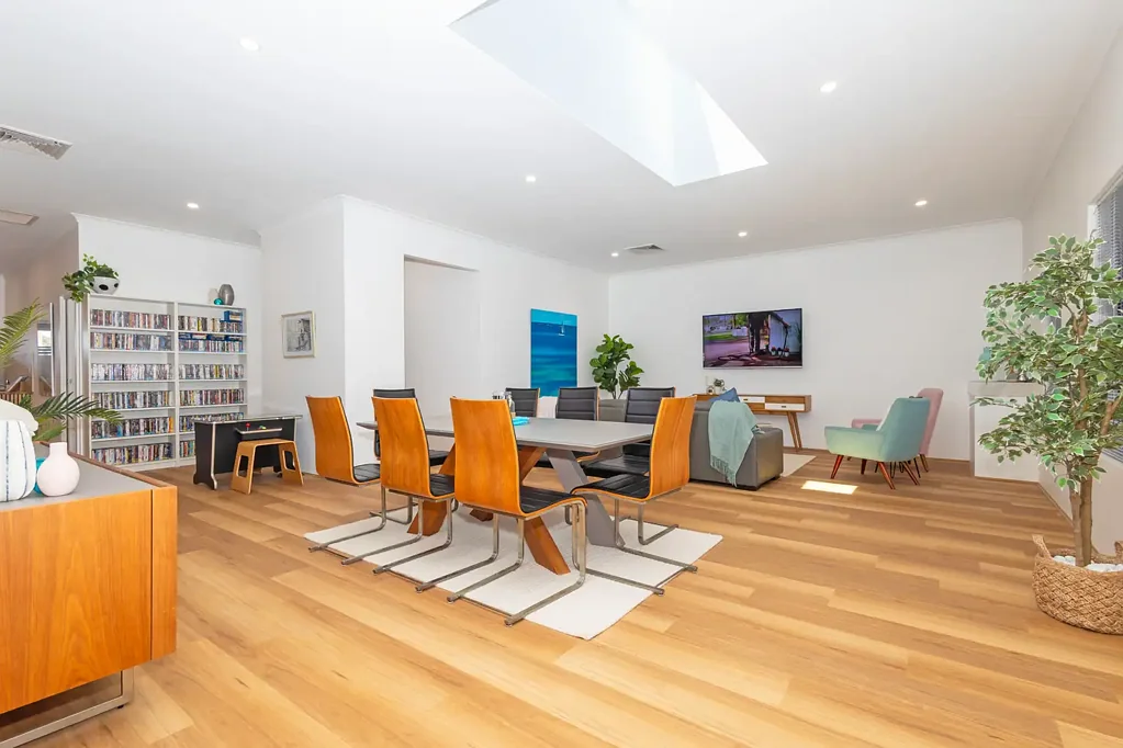 Jurien Bay 4ห้องนอน Unique 4x2 in the heart of Jurien Bay!