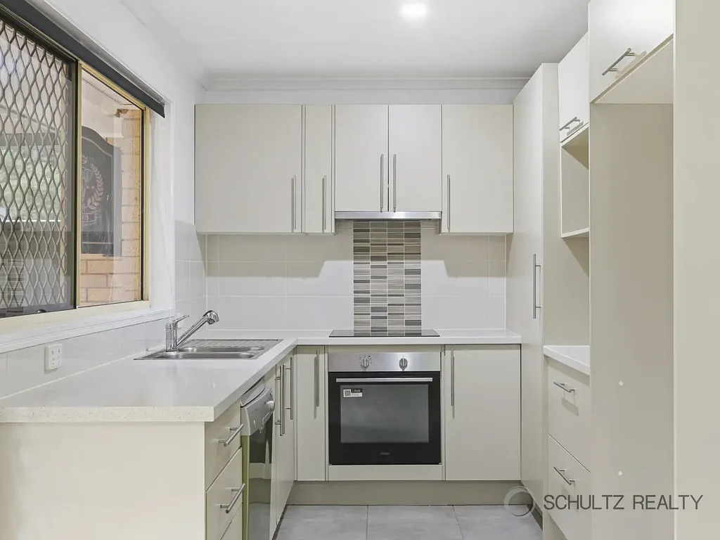 Ormeau 3Kwarto 3 Bedrooms, Large Covered Entertainment Area And Huge Private Backyard