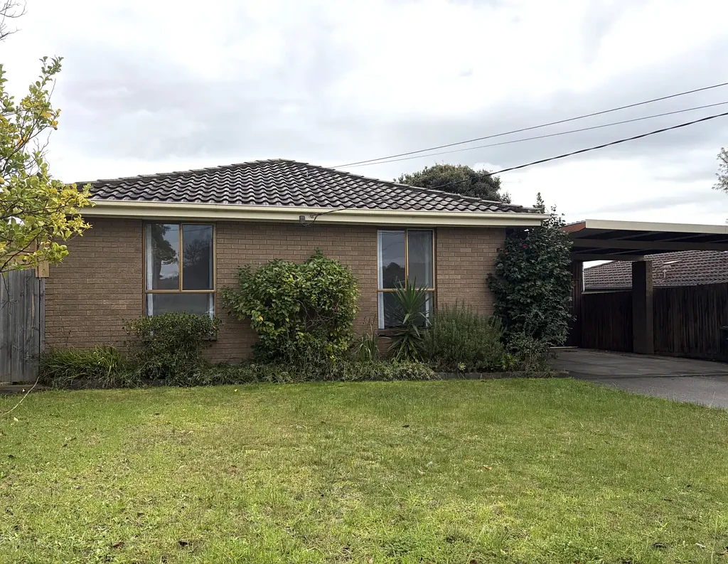 FRESHLY PAINTED THREE BEDROOM HOME