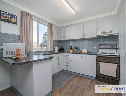 1 & 2/10 Northey Drive, Armidale, Tamworth, 4 phòng ngủ, 2 phòng tắm, Townhouse