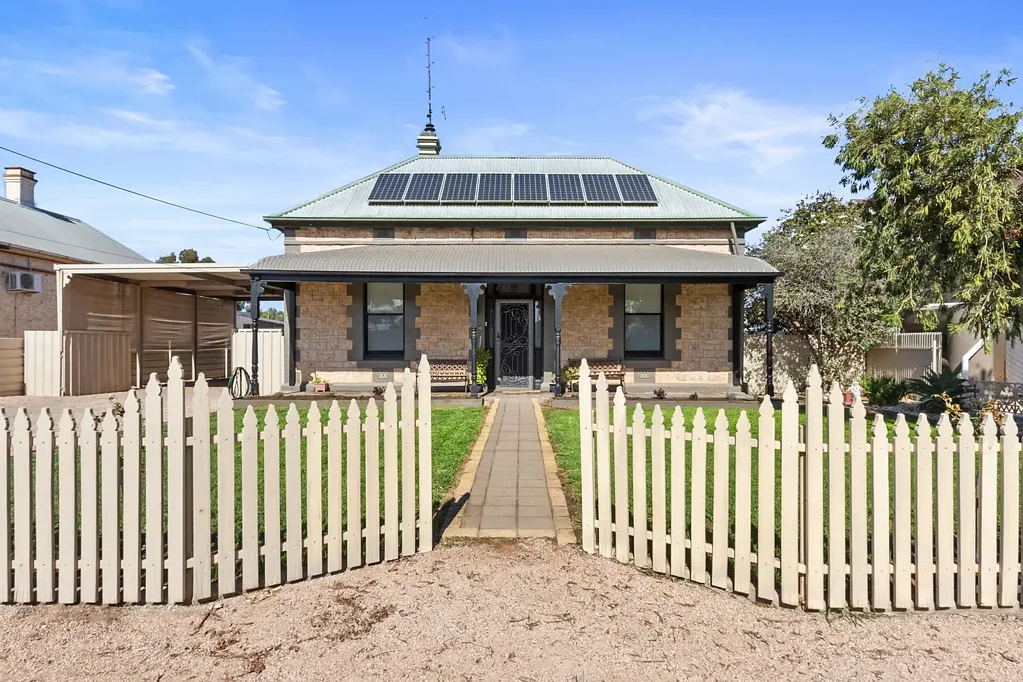 29 Railway Terrace, Kadina, SA 5554