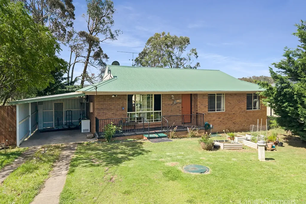 10 McKenzie Street, Uralla, NSW 2358