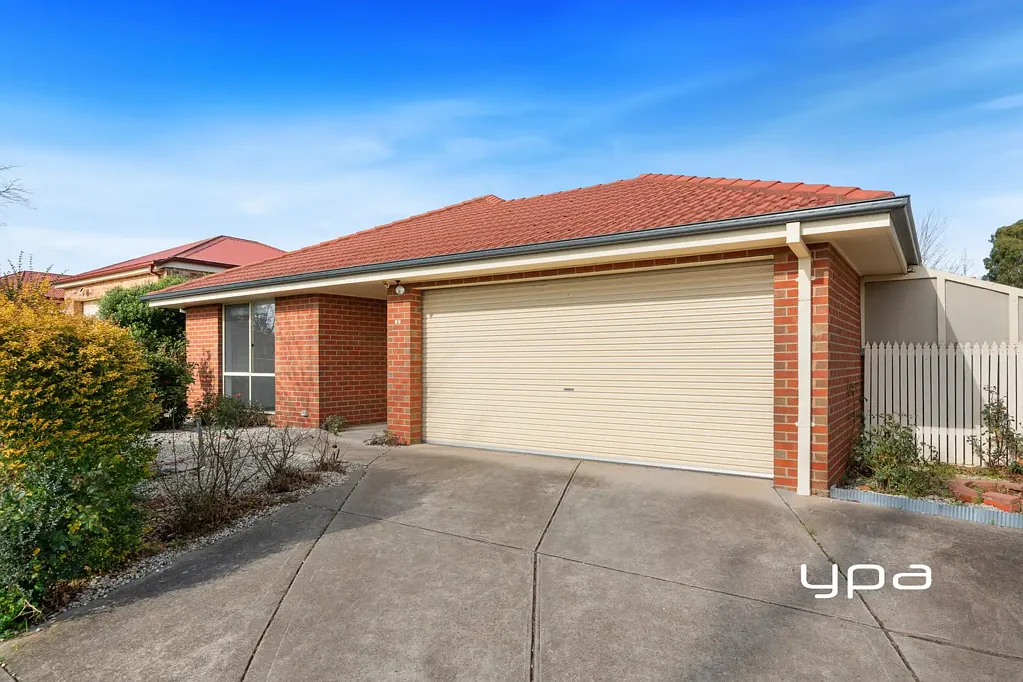 Sunbury 4房 步行至 Sunbury township，宽敞土地，无限潜力 Walk to Sunbury Township, Generous Land & Endless Potential