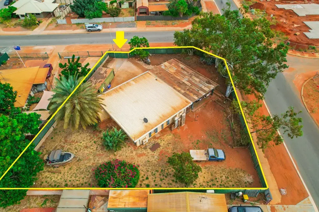 South Hedland 3 Slaapkamer MASSIVE R30 CORNER BLOCK – 1,098m² WITH ENDLESS POTENTIAL! $1,100 per week Rent!