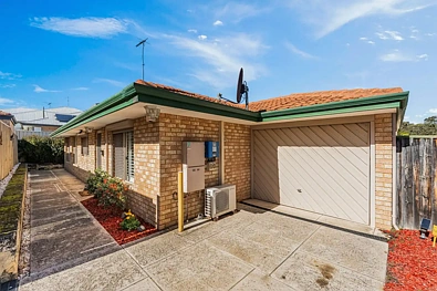 Palmyra 4房  VALUE PACKED. PRIVATE REAR HOME.