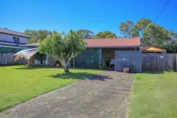 46 Ocean Street, Burnett Heads