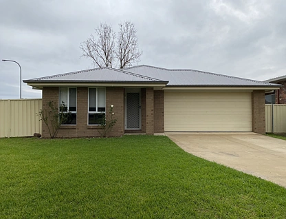 571 Lyne Street, Lavington, Riverina, 4房, 2浴, House