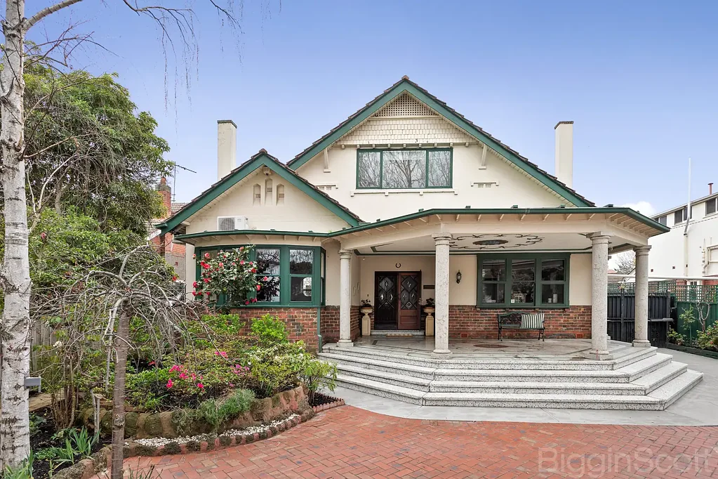 Ripponlea 5 Bedroom Expressions of Interest Close Monday 13th October at 12 pm