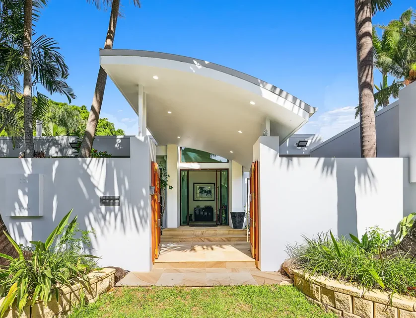 26 Fremar Street, Broadbeach Waters, QLD 4218, 5 कमरे, 3 बाथरूम, House