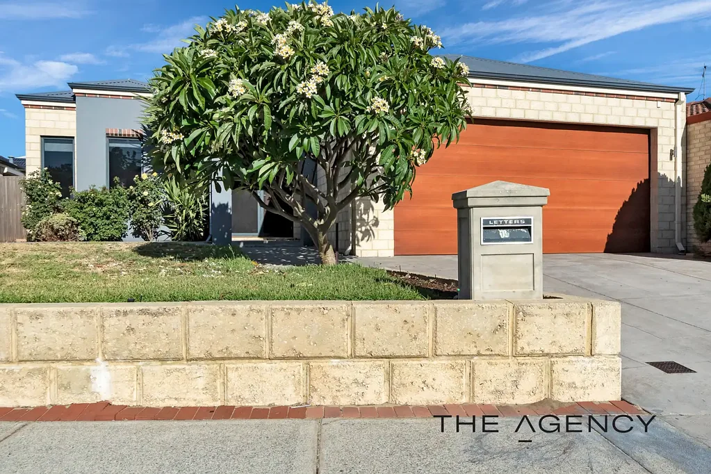 14 Langford Boulevard, Madeley, WA 6065
