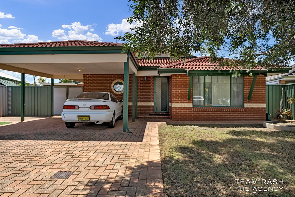 11 Woodrow Court, Queens Park, WA 6107