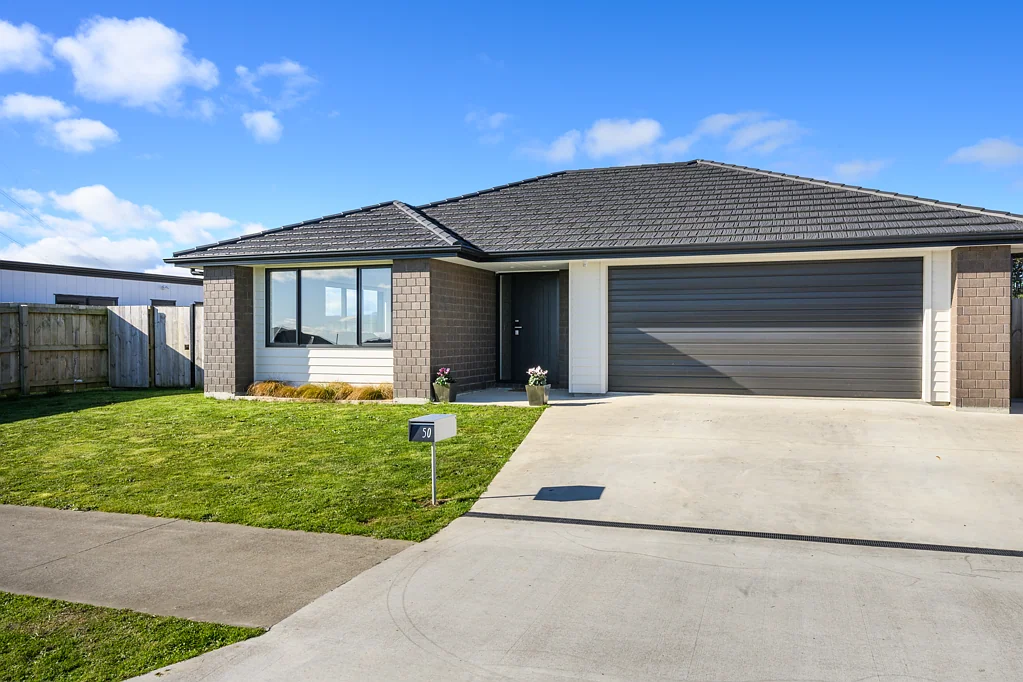 Fitzherbert 3ਬੈੱਡਰੂਮ Motivated Vendor, Bring Your Offers!